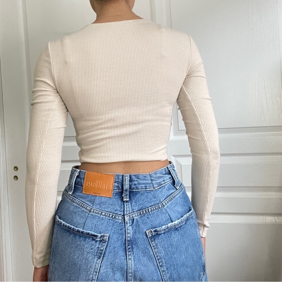 Textured crop top - Picture 3 of 9